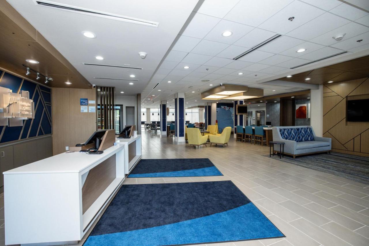 Holiday Inn Express & Suites Tampa Stadium - Airport Area By Ihg エクステリア 写真