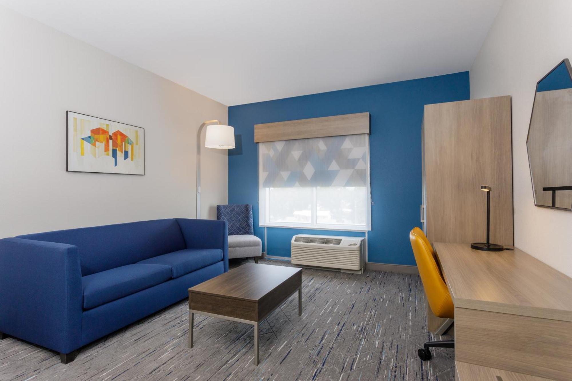 Holiday Inn Express & Suites Tampa Stadium - Airport Area By Ihg エクステリア 写真