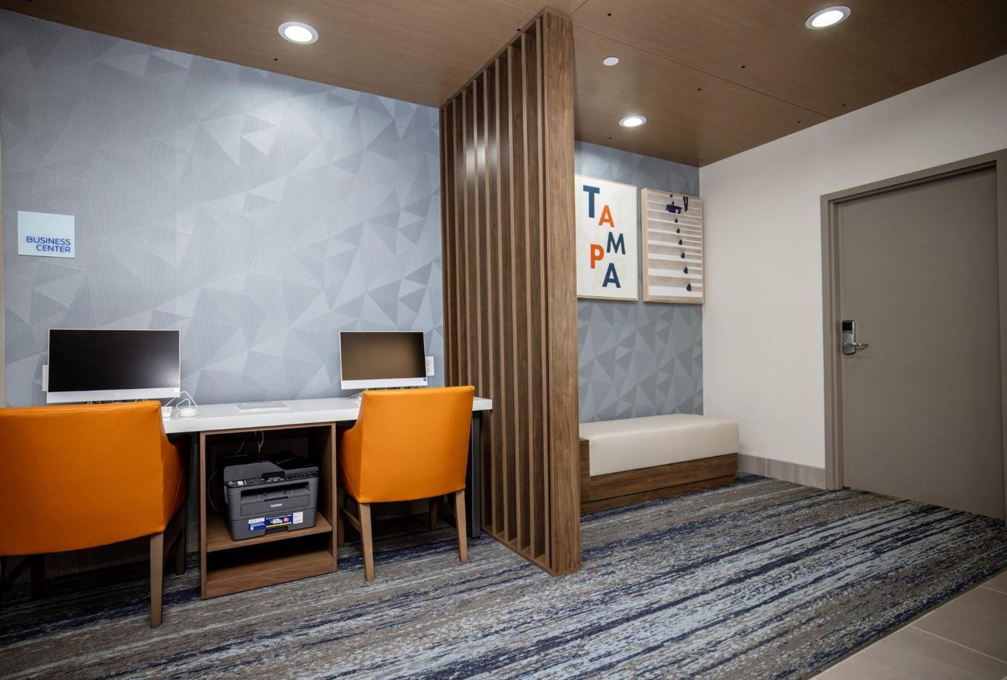Holiday Inn Express & Suites Tampa Stadium - Airport Area By Ihg エクステリア 写真