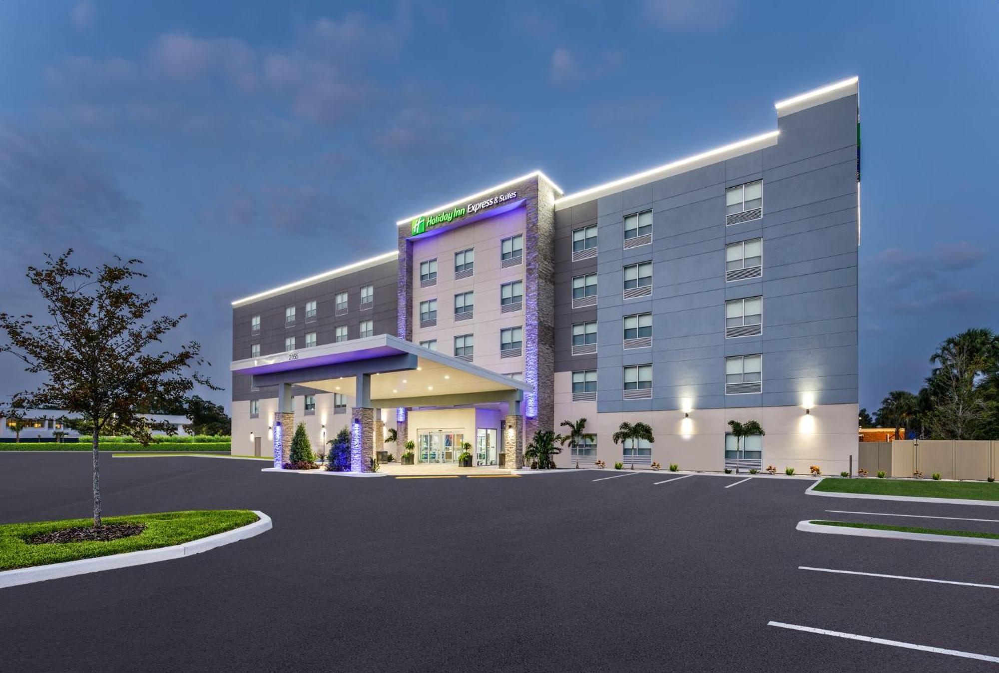 Holiday Inn Express & Suites Tampa Stadium - Airport Area By Ihg エクステリア 写真